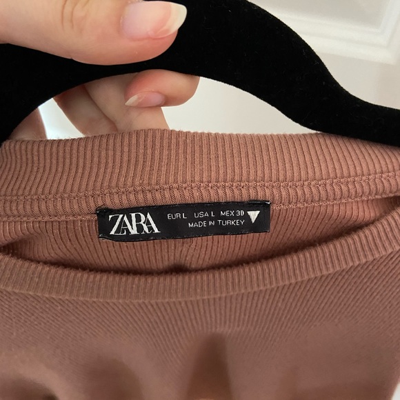 ❣️ZARA CROP TOP❣️ - Picture 3 of 3